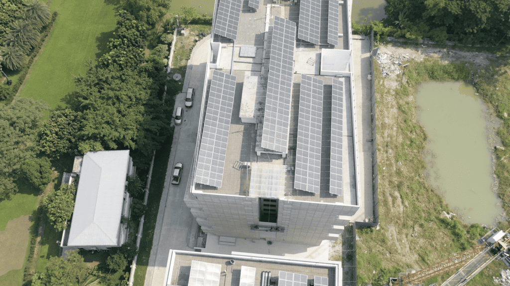 Højtemperatur-solvarmeanlæg i Dhaka i Bangladesh